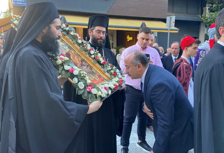 Παρών στις θρησκευτικές εκδηλώσεις ο δήμαρχος Τρικκαίων Νίκος Σακκάς