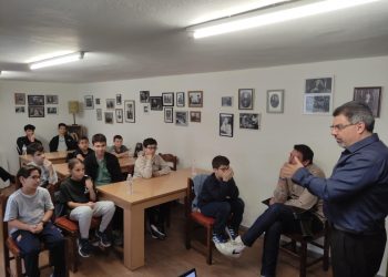 Στα Τρίκαλα ο Grand Master Στέλιος Χαλκιάς σε εκδήλωση της ΣΚΑ.ΚΙ.