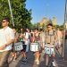 Κοσμοσυρροή στην έναρξη του φεστιβάλ Πηνειού – Το σύνθημα έδωσαν και φέτος οι τυμπανιστές (ΕΙΚΟΝΕΣ – ΒΙΝΤΕΟ)