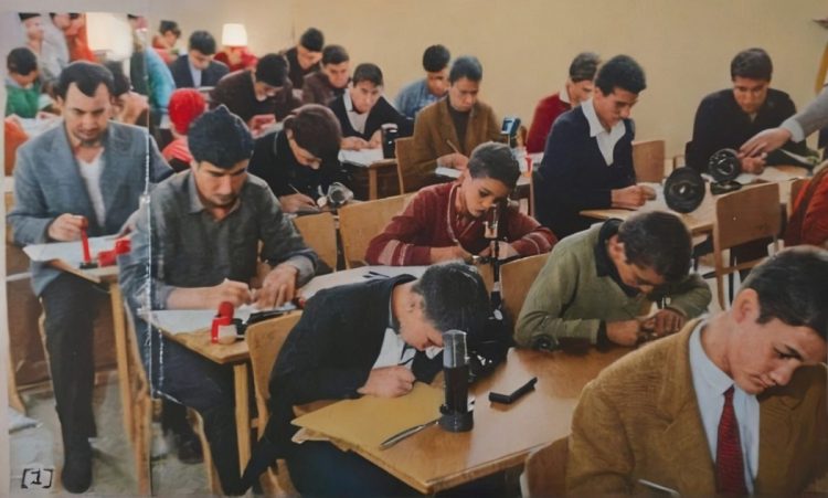 Αυτή είναι η φημισμένη σχολή της Λάρισας όπου φοίτησαν επί 57 χρόνια αρκετοί Τρικαλινοί (ΕΙΚΟΝΕΣ)