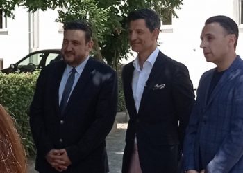 Δείτε βίντεο: Στο Γενικό Νοσοκομείο Λάρισας ο Σάκης Ρουβάς – Για την ανακαίνιση της Παιδιατρικής Κλινικής