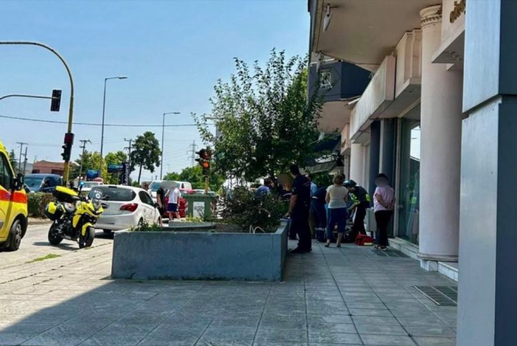 Λάρισα: Στο νοσοκομείο πεζή που παρασύρθηκε από αυτοκίνητο στην περιοχή της Γιάννουλης (ΕΙΚΟΝΑ)
