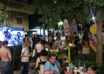 Τίτλοι τέλους για γνωστό café – Έκλεισε μετά από 13 χρόνια με αποχαιρετιστήριο πάρτι (ΕΙΚΟΝΕΣ)