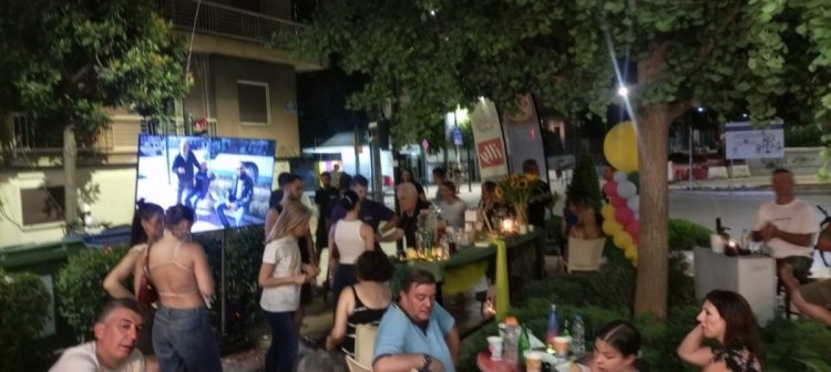 Τίτλοι τέλους για γνωστό café – Έκλεισε μετά από 13 χρόνια με αποχαιρετιστήριο πάρτι (ΕΙΚΟΝΕΣ)