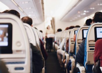 Τέλος οι δωρεάν χειραποσκευές στις πτήσεις – Οι εξαιρέσεις και οι νέοι κανόνες