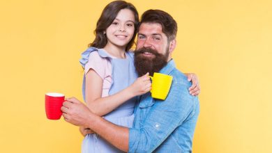 Τι συμβαίνει στη χοληστερόλη και το ζάχαρο όταν πίνετε ζεστό νερό κάθε πρωί;
