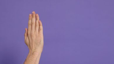 Το σημάδι στα δάκτυλα που μπορεί να δείχνει ανίατη νόσο στους πνεύμονες
