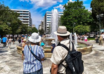 Καιρός: Έρχεται «τρελός» καύσωνας – Πόσο θα φτάσει η θερμοκρασία την Πέμπτη
