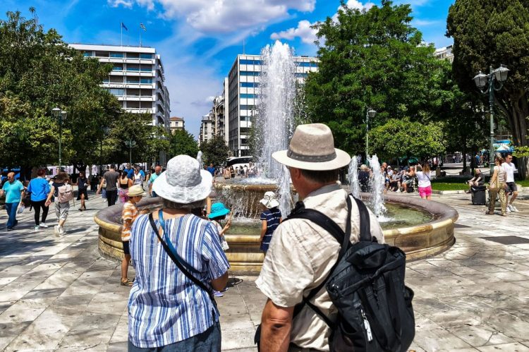 Καιρός: Έρχεται «τρελός» καύσωνας – Πόσο θα φτάσει η θερμοκρασία την Πέμπτη
