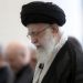 Το μετέωρο βήμα του Αλί Χαμενεΐ: Φοβάται για τη ζωή του – Οι τρεις διάδοχοι που έχει ορίσει