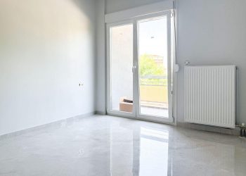 Ενοικιάζεται ριζικά ανακαινισμένο διαμέρισμα 65 τ.μ.