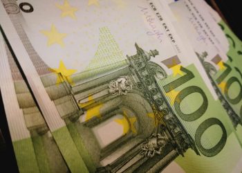Βολιώτης σε απόγνωση: Του έβαλαν 250.000€ πρόστιμο και τρώει στα συσσίτια