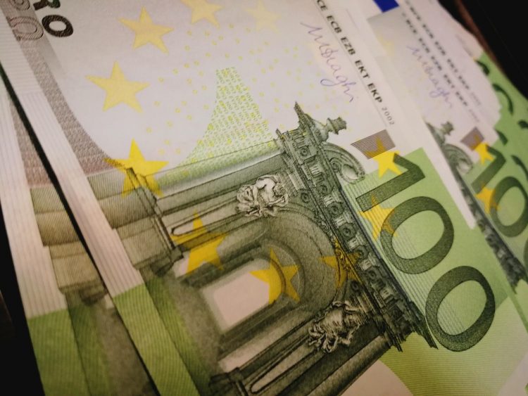 Βολιώτης σε απόγνωση: Του έβαλαν 250.000€ πρόστιμο και τρώει στα συσσίτια