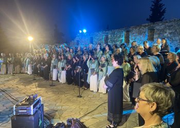 Υπέροχη χορωδιακή συνάντηση Τρικάλων – Λάρισας για την Τερψιχόρη Παπαστεφάνου
