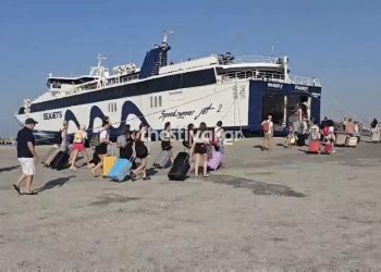 Σάλπαρε από Θεσσαλονίκη για Σποράδες το πρώτο πλοίο για φέτος (ΒΙΝΤΕΟ)