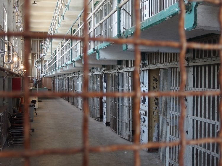 Σοκ στη Μαγνησία: Προφυλακιστέος 43χρονος για βιασμό 11χρονης κατ’ εξακολούθηση