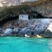 Άγιος Στέφανος Σύρου: Ένα εκκλησάκι κρυμμένο σε μία απόμερη σπηλιά του Γαλησσά