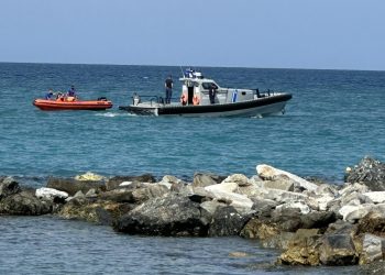 Αγωνία στον Πλαταμώνα: Αγνοείται άνδρας που έκανε μπάνιο – Σε εξέλιξη η επιχείρηση εντοπισμού του