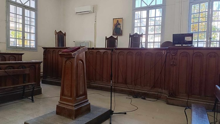 Στα δικαστήρια ζευγάρι μετά από άγριο καυγά – Αυτοτραυματίστηκε για να κατηγορήσει τον σύζυγό της
