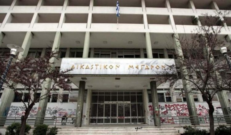 Λάρισα: Διακόπηκε για την επόμενη εβδομάδα η δίκη του 43χρονου που σκότωσε δύο γυναίκες