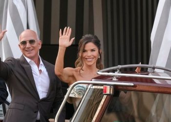 Παντρεύτηκαν Jeff Bezos και Lauren Sánchez – Ο γάμος κόστισε σχεδόν 50 εκατ. δολάρια