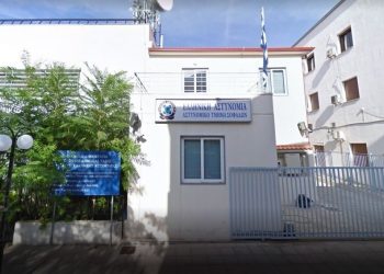 Σοφάδες: Συνελήφθη οδηγός μοτοσικλέτας – Δεν σταμάτησε σε σήμα, υπέπεσε σε τροχαίο, χτύπησε και αστυνομικό!