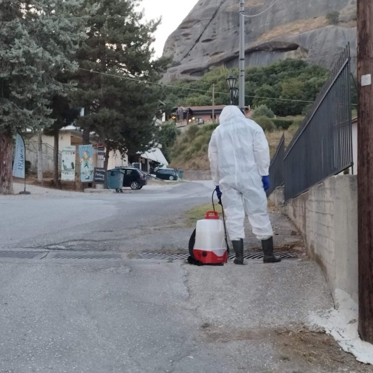 Η παιδική χαρά της πλατείας Δημουλά θα παραμείνει κλειστή για απεντόμωση
