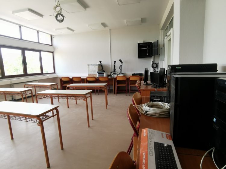Κόσμημα το ανακαινισμένο, λόγω Daniel, Δημοτικό Σχολείο Μ. Καλυβίων του Δ. Τρικκαίων