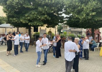 Μεγάλη αγκαλιά αγάπης στη γιορτή του ΚΔΑΠ ΜΕΑ «ΗΦΑΙΣΤΟΣ» στην Αγία Μονή με “παρέα” τον Μητροπάνο