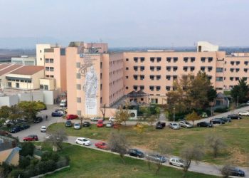 Είχε καταναλώσει αλκοόλ ο 42χρονος οδηγός της μηχανής που ενεπλάκη στο θανατηφόρο τροχαίο στη Λάρισα – Νοσηλεύεται διασωληνωμένος