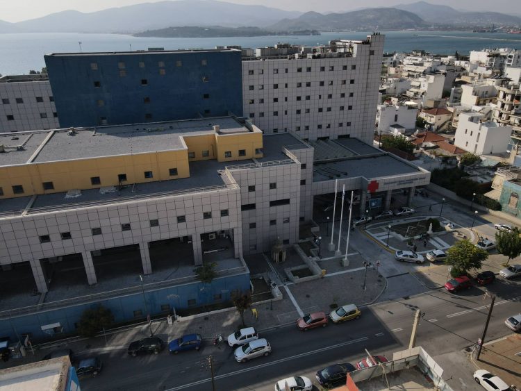 Άγριος ξυλοδαρμός 16χρονου μαθητή στον Βόλο – Τον έστειλε στο νοσοκομείο παρέα συνομήλικων του
