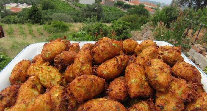 Πατατοκολοκυθοκεφτέδες από την Σάμο