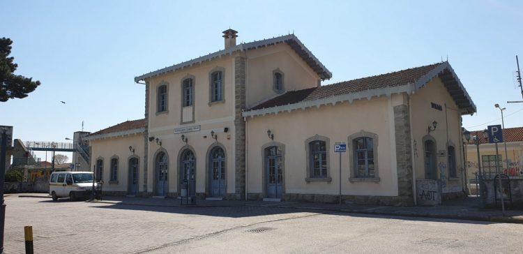 Κλείνουν τα εκδοτήρια εισιτηρίων του τρένου στη δυτική Θεσσαλία