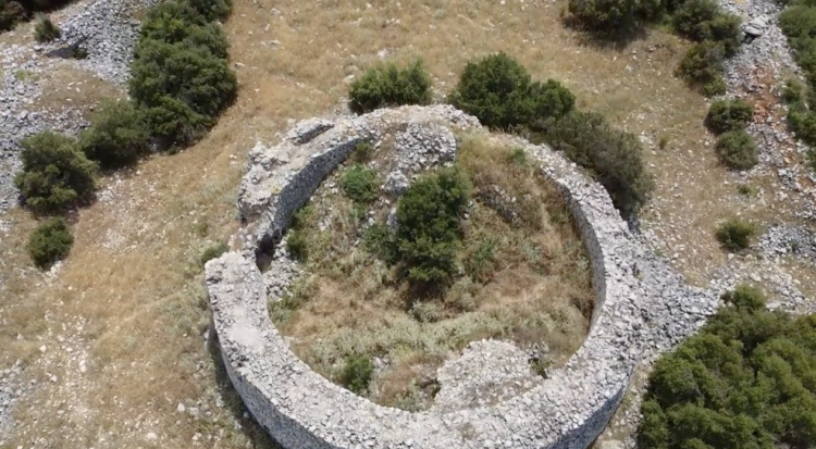 Το αινιγματικό Στρογγυλόκαστρο στο Δομοκό