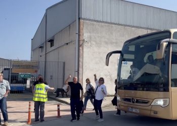«Μπλόκο» σε Ισραηλινούς τουρίστες στο λιμάνι του Βόλου – Πώς αντέδρασαν (BINTEO)