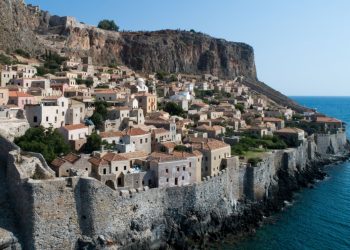 Το «Γιβραλτάρ της Ανατολής» βρίσκεται στην Πελοπόννησο