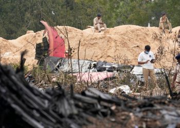 Air India: «Γιατί έκοψες την παροχή καυσίμων;» – Σοκάρουν οι συνομιλίες των πιλότων πριν τη συντριβή