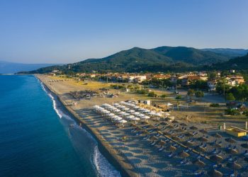Επεισόδιο για μια θέση στην παραλία – Ο καβγάς, η αστυνομία και το λιμενικό (ΕIΚΟΝΕΣ)