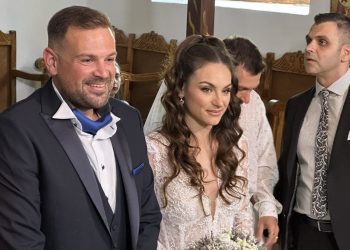 Γάμος στα ορεινά για τον δημοσιογράφο Δημήτρη Πετρωτό – Δείτε βίντεο και φωτογραφίες