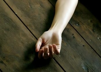 Σοκ για τον θάνατο 56χρονης – Την βρήκαν νεκρή στο σπίτι της