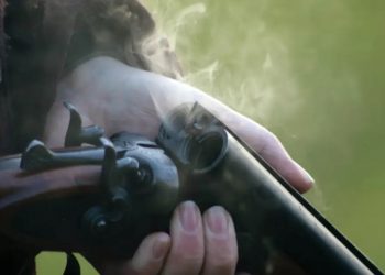 Τραγωδία με νεκρό άνδρα που αυτοπυροβολήθηκε στα πλευρά
