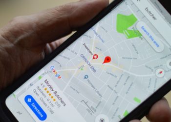 Πώς να μάθετε την τοποθεσία ενός ατόμου χρησιμοποιώντας μόνο τον αριθμό τηλεφώνου του