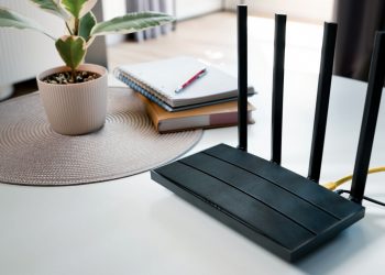 Ένα απλό κόλπο για το router που θα βελτιώσει το Wi-Fi σε όλο σας το σπίτι