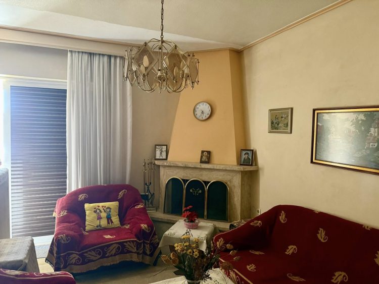 ΠΩΛΕΙΤΑΙ ΔΙΑΜΕΡΙΣΜΑ 71 τ.μ. – 4ος Όροφος – Κοντά στο 3ο Γυμνάσιο
