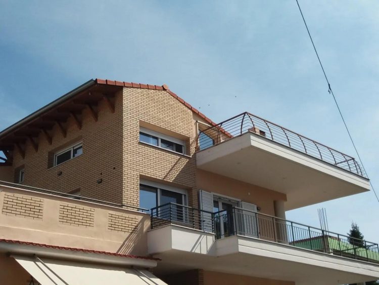 Ενοικιάζεται Οροφοδιαμέρισμα 1ου Ορόφου στα Τρίκαλα