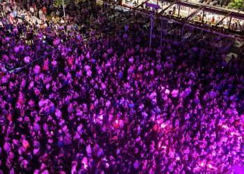 «Μάγεψε» το κοινό ο Γιάννης Πλούταρχος (ΕΙΚΟΝΕΣ)