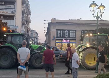Αγρότες και κτηνοτρόφοι βγήκαν στους δρόμους – Αγανάκτηση για καταστροφές, ευλογιά και σκάνδαλο ΟΠΕΚΕΠΕ (ΕΙΚΟΝΕΣ – ΒΙΝΤΕΟ)