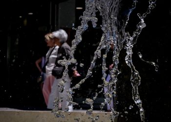 Καιρός: Αλαλούμ με τον καύσωνα που έρχεται και δεν… έρχεται – Τι θα φέρει η νέα εβδομάδα