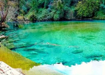Η πιο εντυπωσιακή φυσική πισίνα στον κόσμο – Ένα μαγικό μέρος που λίγοι γνωρίζουν