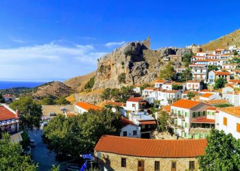 Σαμοθράκη: Εκεί που η άγρια ομορφιά συναντά την ιστορία – Γιατί λέγεται το «νησί των Μεγάλων Θεών»